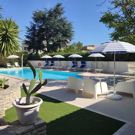 Dei Pini - Apartment Trani